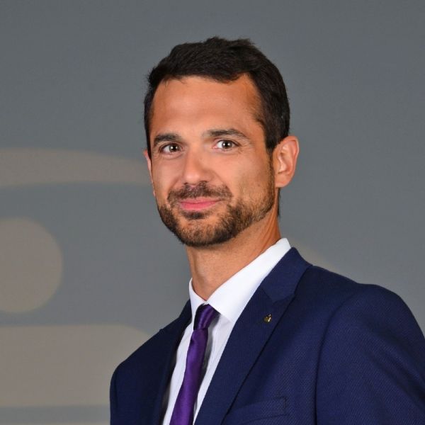 Burkhard Schindlegger Finanzierung, Immobilien, Strategisches Management