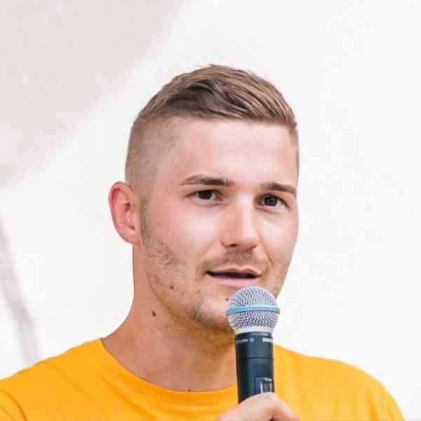 Gründung, Vertrieb, Geschäftsmodelle